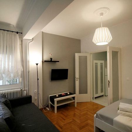 Luxury Flat In Kolonaki, 3' Metro Apartment Athens Exterior photo